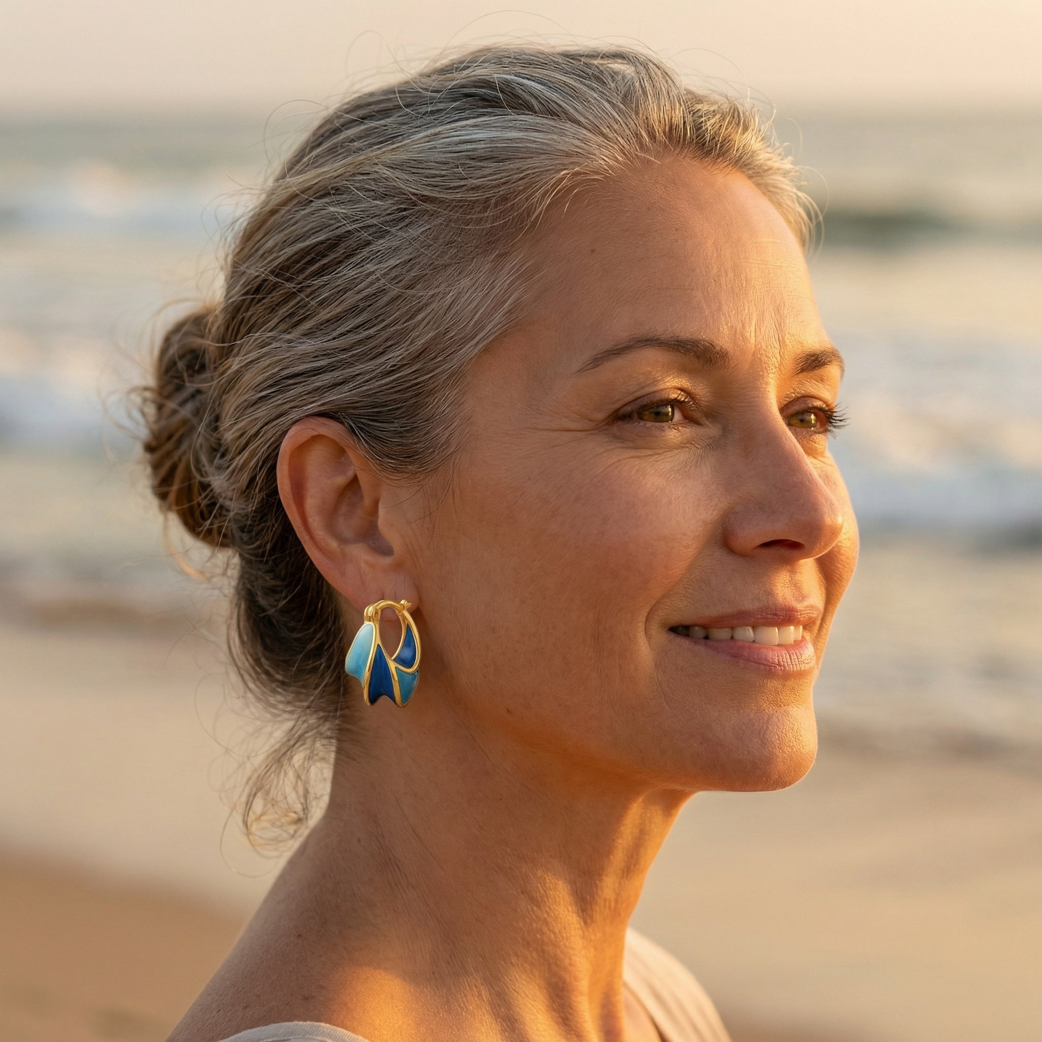 Aurelia Shoreline Hoops