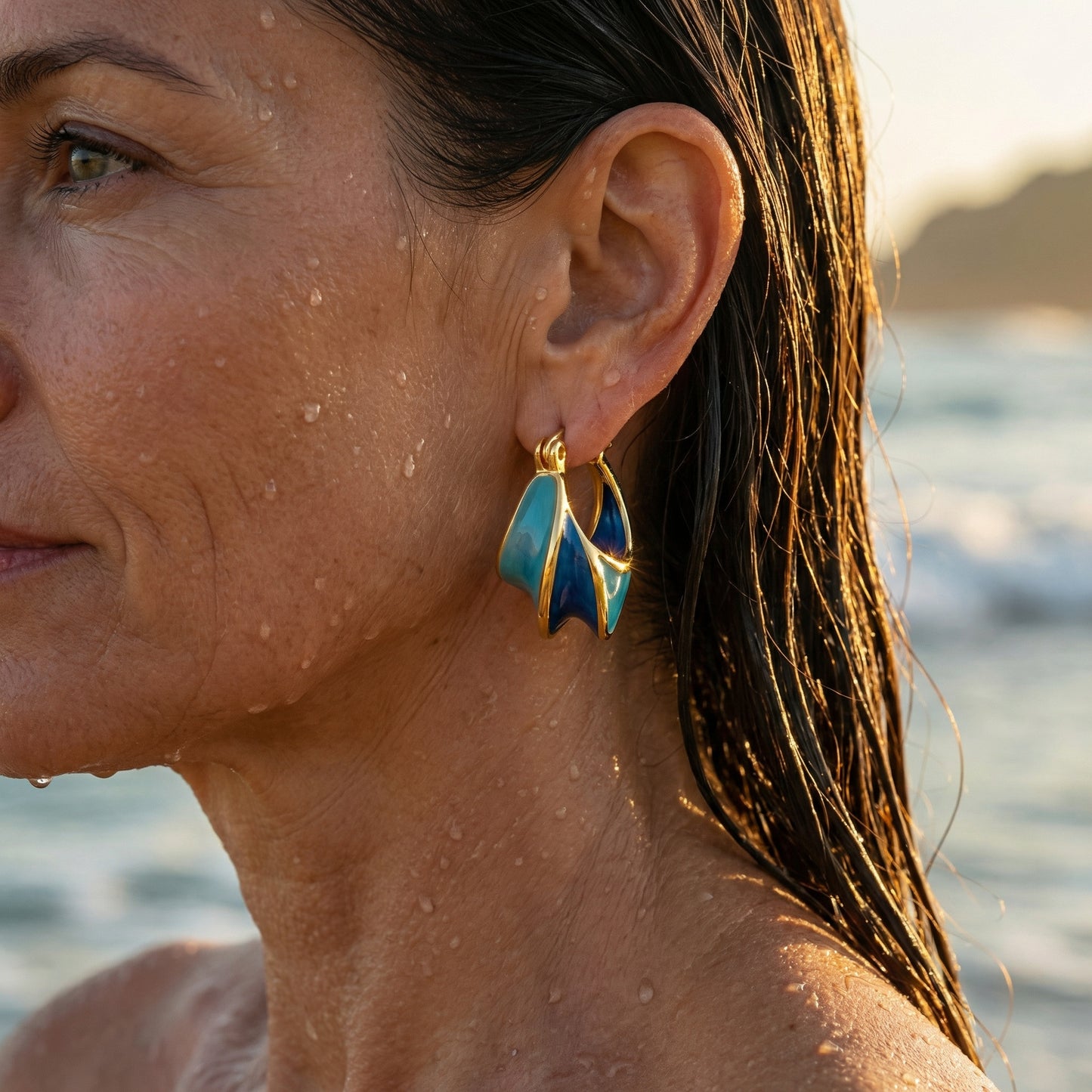 Aurelia Shoreline Hoops